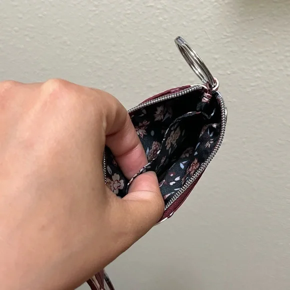 •VERA BRADLEY• RFID Deluxe Zip ID Case Blooms and Branches Burgundy Card Holder - Picture 6 of 9